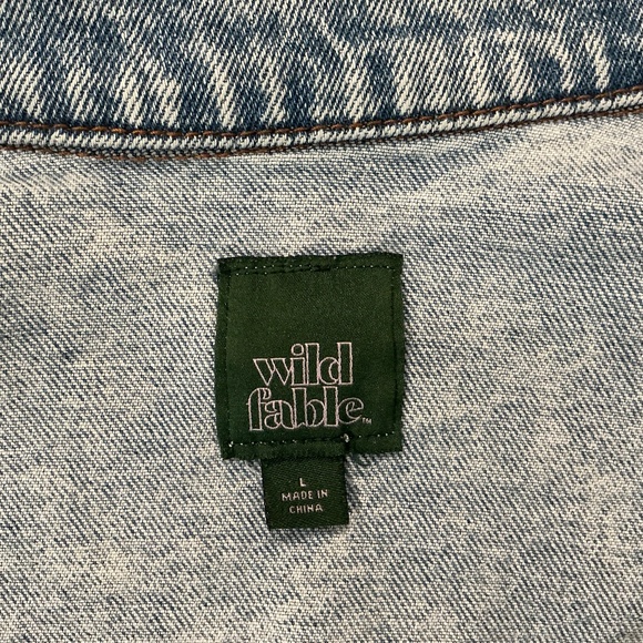 Light wash Jean Jacket - Picture 2 of 3
